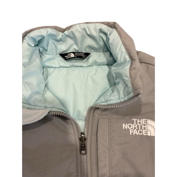 The North Face Girls Mid Layer Puffer Jacket - Picture 3 of 5